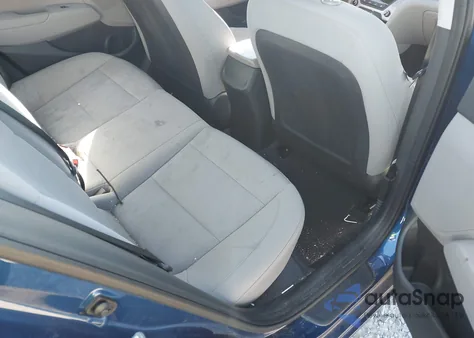 2018 Hyundai Elantra Se from USA, damaged, VIN 5NPD74LF2JH335771